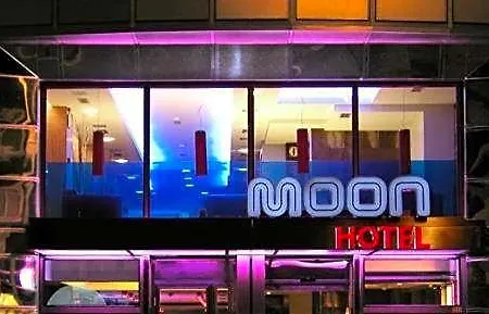 Otel Moon
