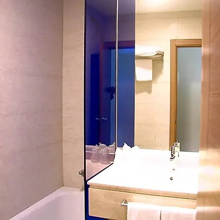 Moon Otel 2*